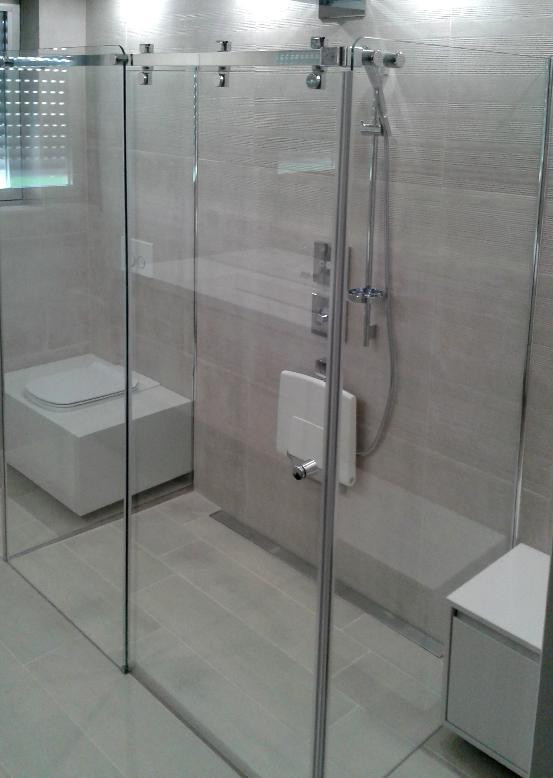 Cabine de douche sur mesure spéciale coulissante